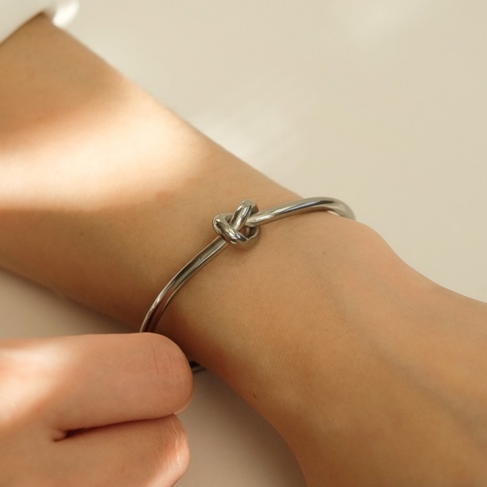 Knot Bangle Bracelet | White Gold Plated Stainless Steel Bracelet